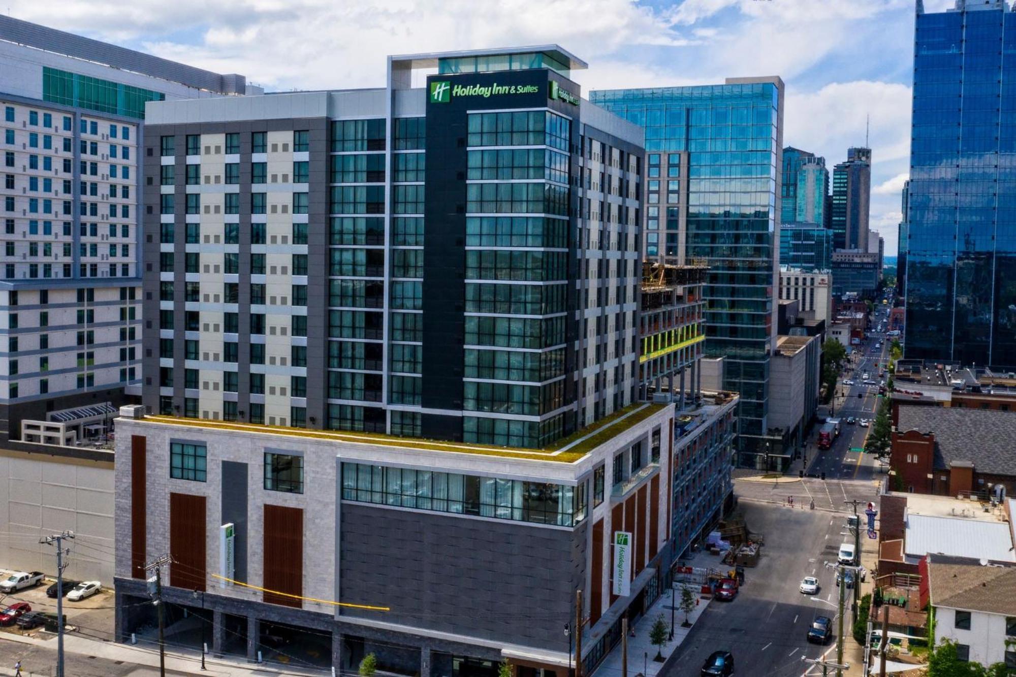 Holiday Inn & Suites Nashville Downtown Broadway Exterior photo